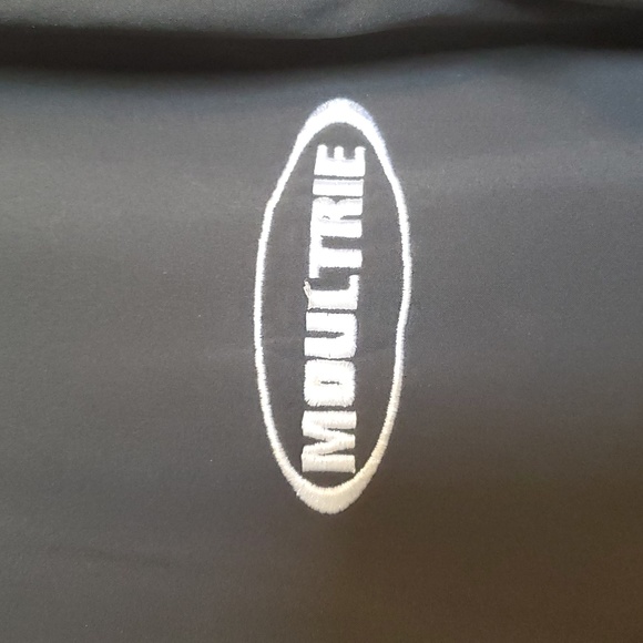 ⭐️ Black & Gray Moultrie Logo Jacket - Picture 4 of 5